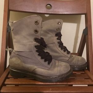 Taupe suede air wear doc dr. martins women’s 7